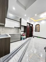 Chính chủ cần bán - Nhà đẹp lô góc thông thoáng, xe ba gác đỗ cửa, 50m ra phố lớn. DT 31m2, 5 tầng, Giá 6.9ty